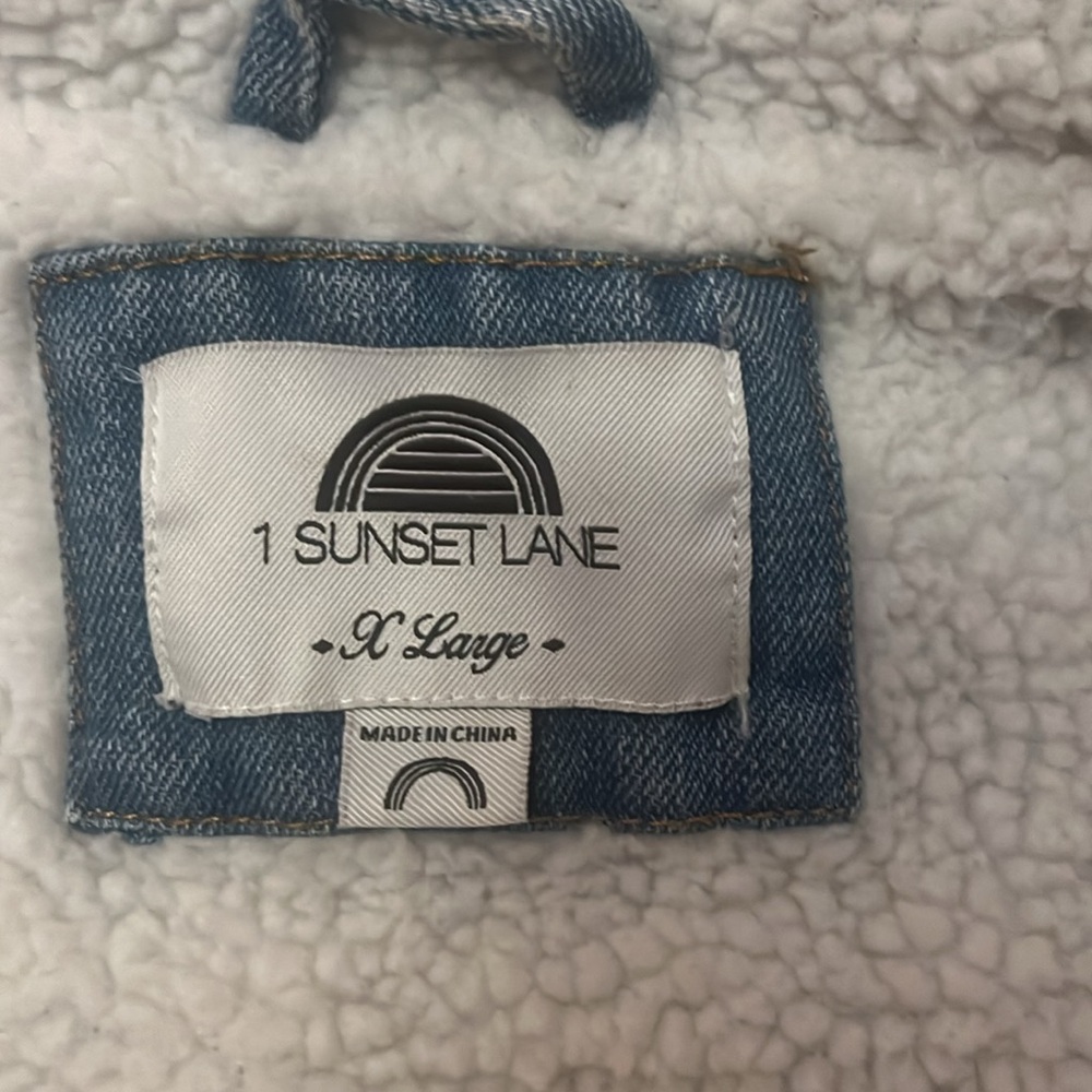 Fluffy Jean jacket - Picture 3 of 4